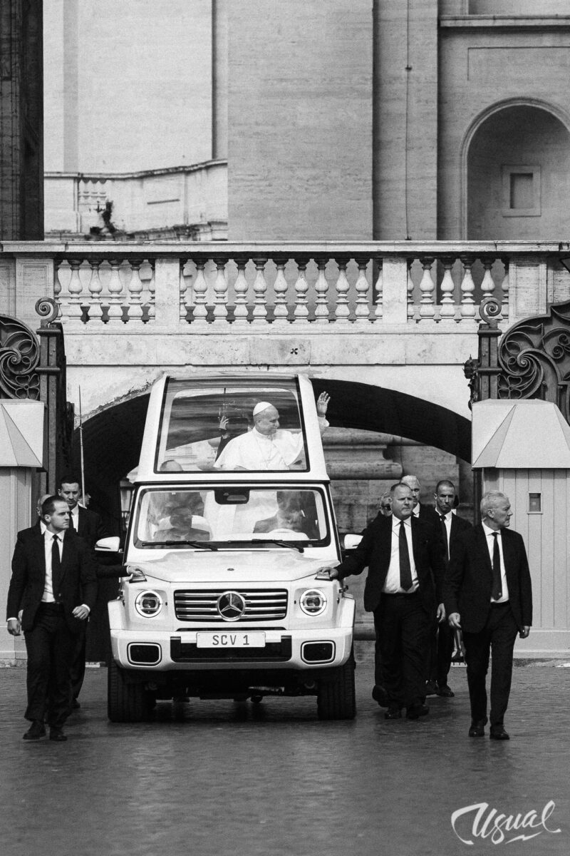 Papa Leon xiv en el Vaticano