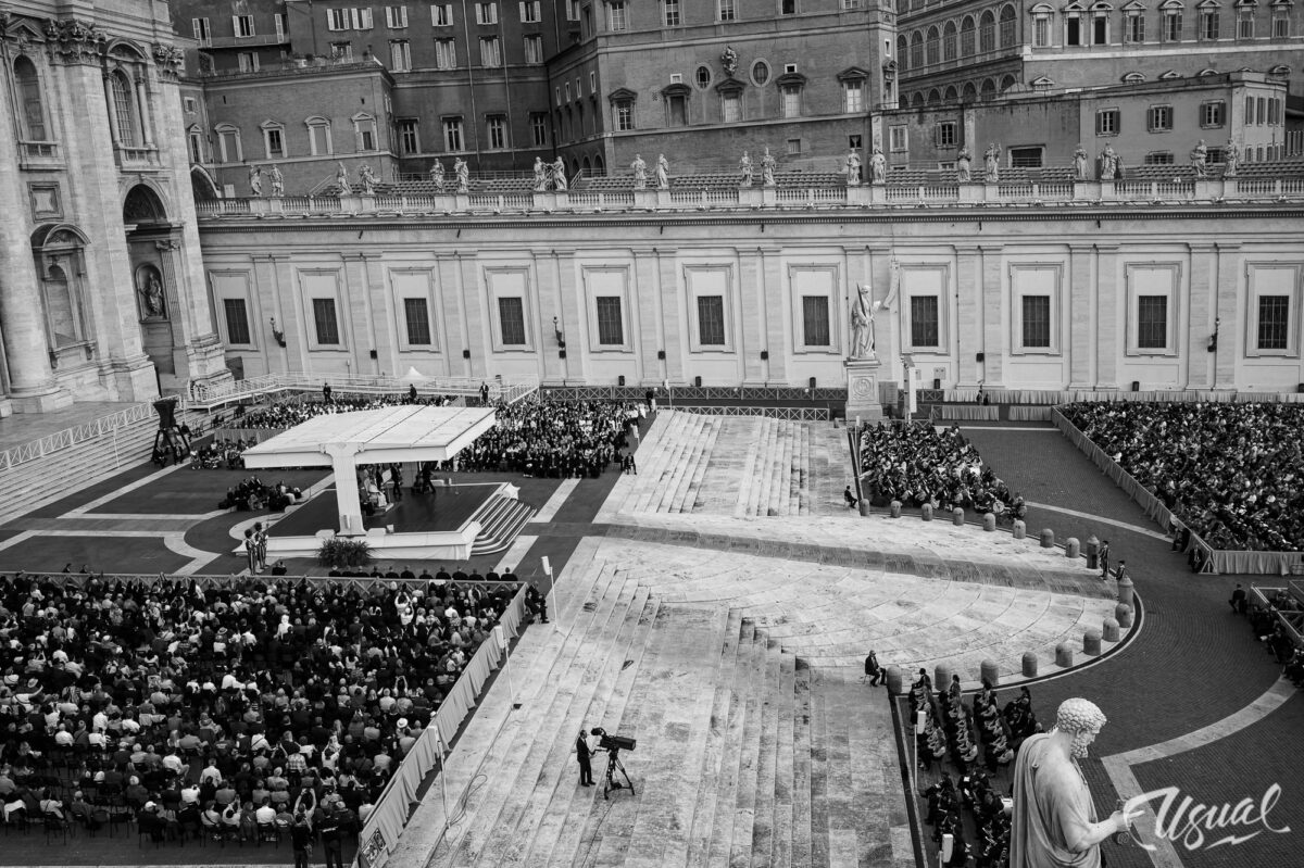 Papa Leon xiv en el Vaticano