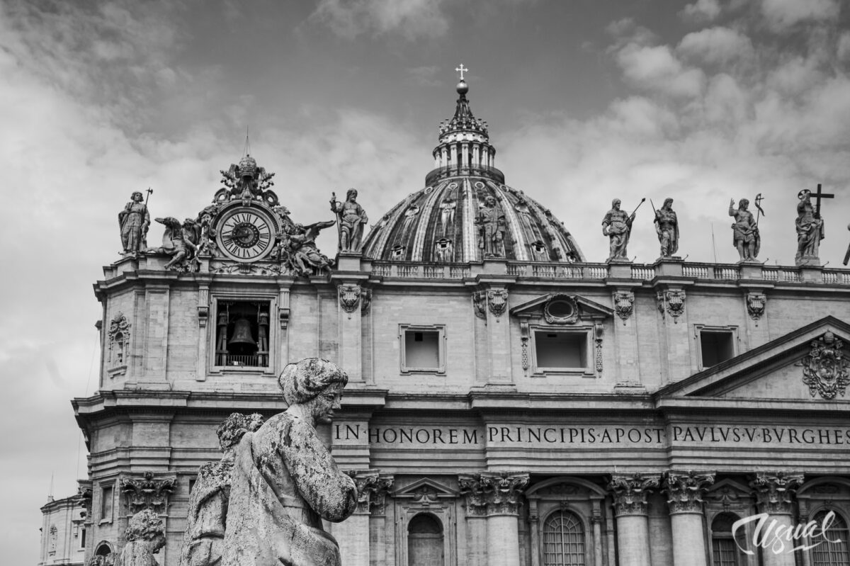 Papa Leon xiv en el Vaticano